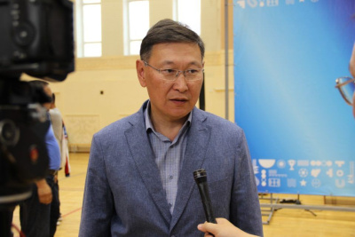 Алквиад Тарасов: «Воспитание молодёжи - лучший вклад в будущее республики»  / ЯСИА   