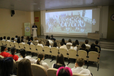 Школы Якутска и Докучаевска развивают сотрудничество / Николай Борисов   