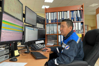 Увеличены силы и средства для восстановления электроснабжения в Амгинском улусе / ЯСИА   