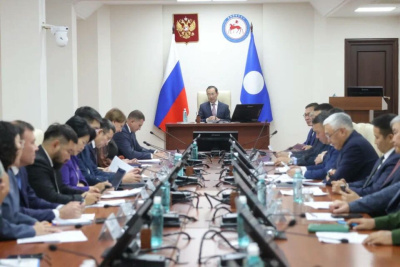 117 единиц техники и 120 тонн гуманитарных грузов направила Якутия в зону СВО / ЯСИА   