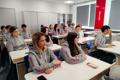 Айсен Николаев: «Кадровая школа АЛРОСА – пример для всех» / Николай Борисов   