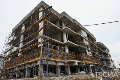 Два многоквартирных дома строят по программе переселения в арктическом селе Оленек / ЯСИА   