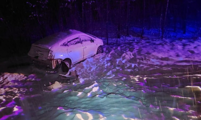 В Якутии иномарка выехала на встречку и столкнулась с автобусом, погибла женщина / ЯСИА   