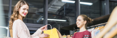 Как россияне относятся к товарам местных производителей /    