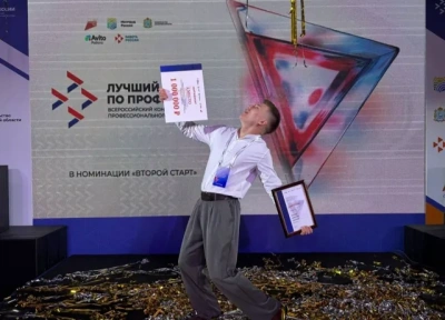 Горнорабочий из АЛРОСА победил во всероссийском конкурсе «Лучший по профессии» / ЯСИА   