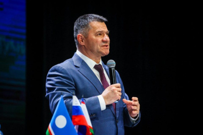 Андрей Тарасенко: «Надо работать так, чтобы люди жили достойно» / Анастасия Филиппова   