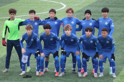 Якутяне заняли шестое и седьмое места в сезоне Юношеской футбольной лиги / Дьулустаан Сергеев   