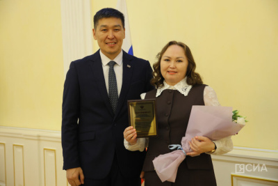 Государственные награды вручили педагогам Якутии / Саина Титова   