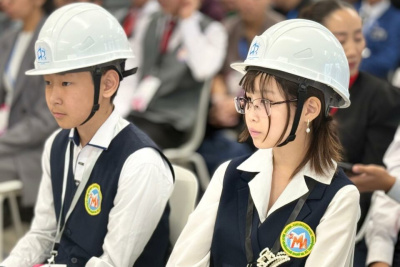 Вопросы в сфере строительства обсудили с молодежью Якутии / Мария Горохова   