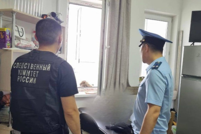 Был без присмотра: в Якутске мать выпавшего с балкона ребёнка привлечена к ответственности / ЯСИА Якутск Якутск Республика Саха (Якутия)