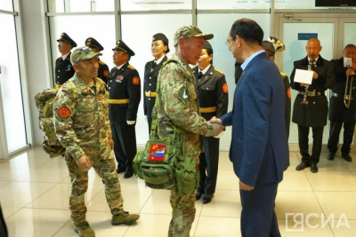 В Якутске встретили Героев России Алексея Неустроева и Филиппа Евсеева / ЯСИА Якутск Якутск Республика Саха (Якутия)