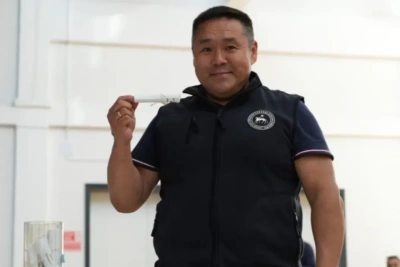 Участник СВО стал почетным гражданином Усть-Алданского района Якутии / ЯСИА   