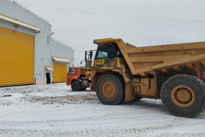 В «Полюс Алдане» запустили автомойку для карьерной техники / ЯСИА   