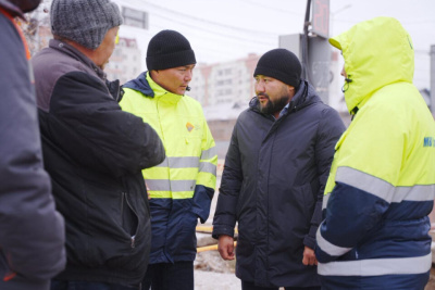 Мэр проверил капитальный ремонт улицы Ойунского в Якутске / ЯСИА Якутск Якутск Республика Саха (Якутия)