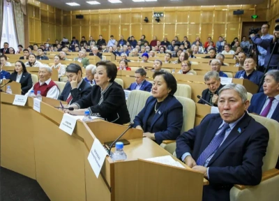 Конституция Якутии сохранит гарантии бесплатного образования в республике / ЯСИА   