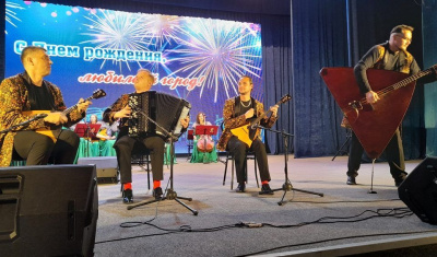 В Алдане проходят торжественные мероприятия, посвященные 100-летию города / ЯСИА Алдан Алданский Республика Саха (Якутия)