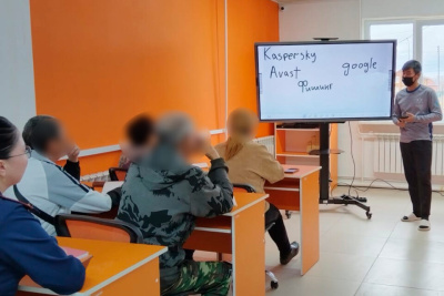 В Нюрбе осужденные повысили уровень компьютерной грамотности / ЯСИА   