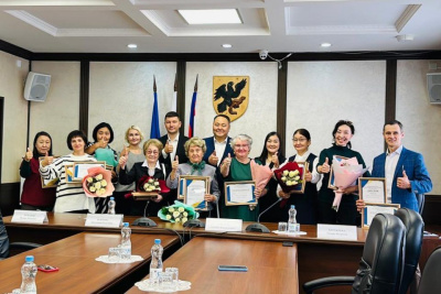 Якутская городская Дума подвела итоги конкурса на лучшее озеленение / ЯСИА Якутск Якутск Республика Саха (Якутия)