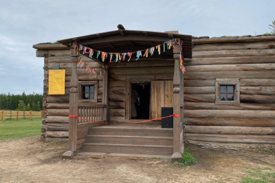 В Усть-Алданском районе открыли после реставрации дом Саввы Егорова / ЯСИА  Усть-Алданский 