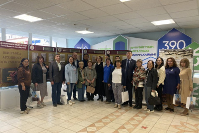 Фотовыставка «Якутск — город трудовой доблести» открылась в столице республики / ЯСИА   