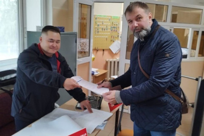 Артисты Русского театра проголосовали во время гастролей в Мирном / ЯСИА   