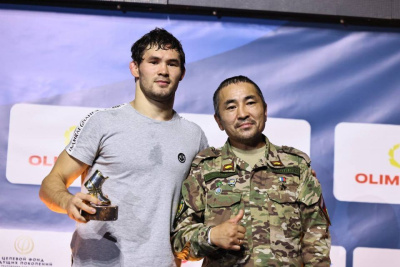 Болельщики турнира Коркина присудили спецприз Виктору Рассадину / Анастасия Филиппова   