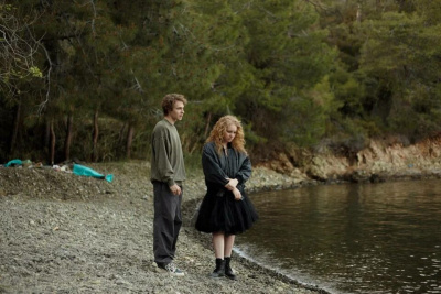 Якутянка написала сценарий к продолжению российского сериала «Пингвины моей мамы» / Иван Евсеев   