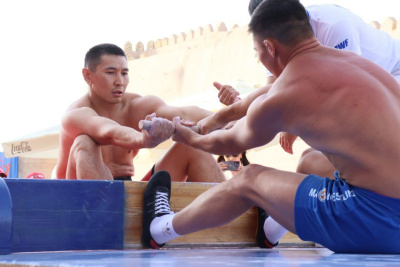 Мас-рестлер Дьулустаан Ноговицын вновь оказался непобедимым на чемпионате мира / Дьулустаан Сергеев   