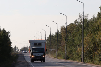 В поселке Нижний Бестях на автодороге «Амга» подключили уличное освещение / ЯСИА   