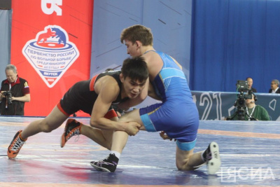 Определён состав сборной Якутии на юниорское первенство России по вольной борьбе / Дьулустаан Сергеев   