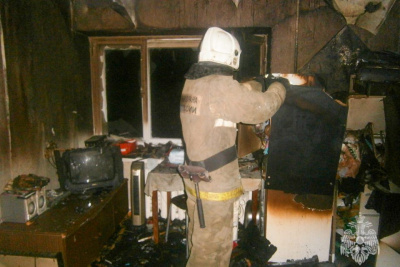 На месте пожара в многоквартирном доме в поселке Чульман обнаружили труп мужчины / ЯСИА   