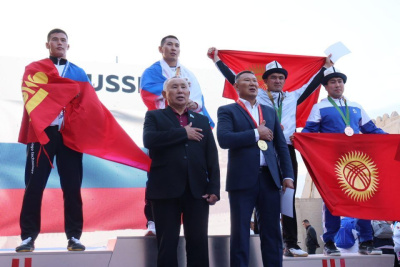 Гимн России, новый уровень конкуренции и триумф Баишевых. Итоги чемпионата мира по мас-рестлингу / Дьулустаан Сергеев   