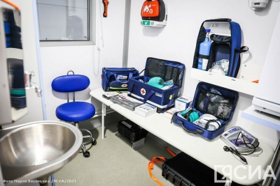 Более 3700 жителей Кобяйского района Якутии прошли обследования благодаря передвижному комплексу / ЯСИА   
