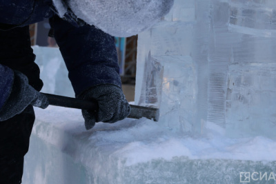 Художникам по льду предложили создать «Стальной путь» на станции Нижний Бестях / ЯСИА Нижний Бестях Мегино-Кангаласский Республика Саха (Якутия)