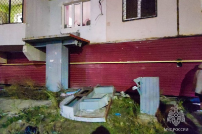 Бетонная плита обрушилась на детей в Якутске. Один ребенок погиб / Дьулустаан Сергеев Якутск Якутск Республика Саха (Якутия)