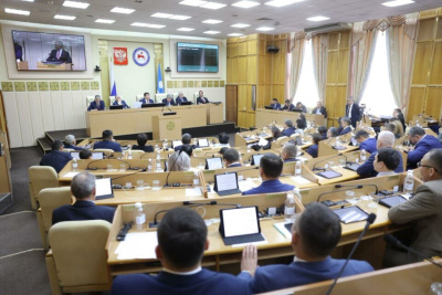 Бюджет Якутии на трехлетний период будет увеличен за счет федерального финансирования / Майя Гоголева   