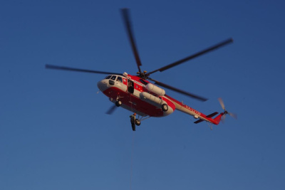 В Булунском  районе во льдах встали два судна с экипажем кораблей / ЯСИА   