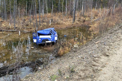 В Кобяйском районе Якутии пьяный водитель перевернулся на служебном автомобиле / ЯСИА   