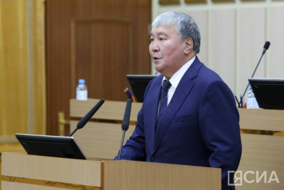 Первым заместителем председателя Госсобрания (Ил Тумэн) стал Александр Жирков / Дьулустаан Сергеев   