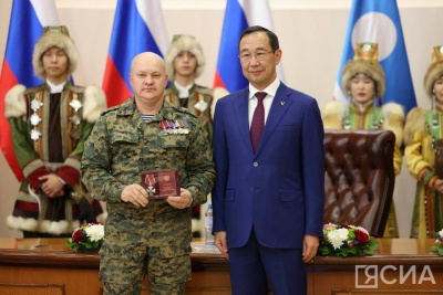 Якутянин Анатолий Зайцев награжден орденом Мужества / Саина Титова   