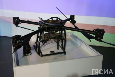 Трофейный квадрокоптер, сбитый в зоне проведения СВО, передали музею Якутска / Нарыйа Пахомова Якутск Якутск Республика Саха (Якутия)