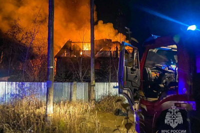 Крупный пожар в частном доме произошел в Якутске / ЯСИА Якутск Якутск Республика Саха (Якутия)