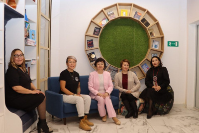 В Центральной библиотеке Намского района Якутии появилась смарт-лаборатория / Нарыйа Пахомова   