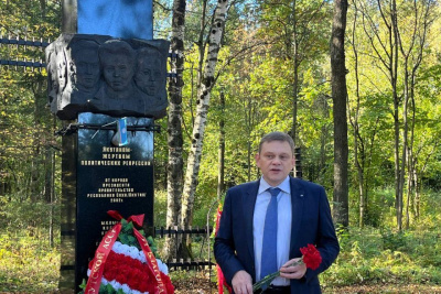 Якутяне в Москве почтили память отцов — основателей республики / ЯСИА   