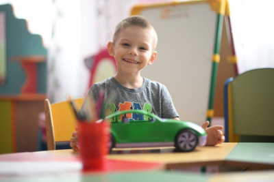 «Моя новая семья»: Сережа, Рома и Таня ждут родителей / ЯСИА   