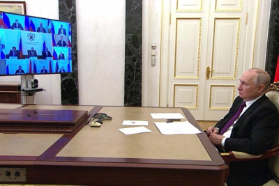 Айсен Николаев принял участие во встрече Владимира Путина с главами регионов страны / ЯСИА   