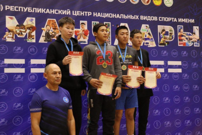 Юные якутские мас-рестлеры разыграли путёвки на первенство России / Дьулустаан Сергеев Якутск Якутск Республика Саха (Якутия)
