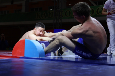 Международный турнир по мас-рестлингу состоится в Уфе / Дьулустаан Сергеев   