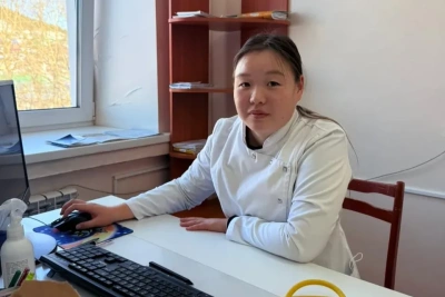 23 новых специалиста начали работу в медучреждениях Алданского района Якутии / ЯСИА   
