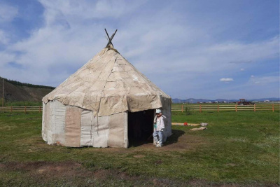 В селе Оймякон создали экспозиционно-выставочный комплекс «Эвенское стойбище на Полюсе Холода» / ЯСИА Оймякон Оймяконский Республика Саха (Якутия)